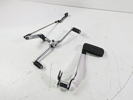 2008 Harley Touring FLHTP Electra Glide Gear Shift & Brake Lever Set 33895-82E {{ shop.shopifyCountryName }} - Mototech271