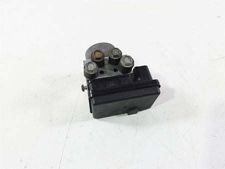 2018 Harley Softail FXFBS Fat Bob Abs Brake Pump Unit Module 41100043C {{ shop.shopifyCountryName }} - Mototech271