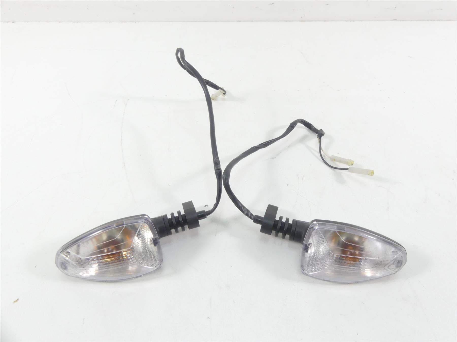 2020 Triumph Speed Triple RS 1050 Front Turn Signal Blinkers T2700891 T2700892