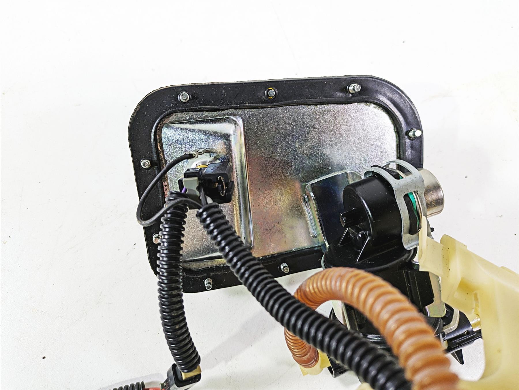 2008 Harley FLSTC Softail Heritage Fuel Gas Petrol Pump - Tested 75141-08A {{ shop.shopifyCountryName }} - Mototech271