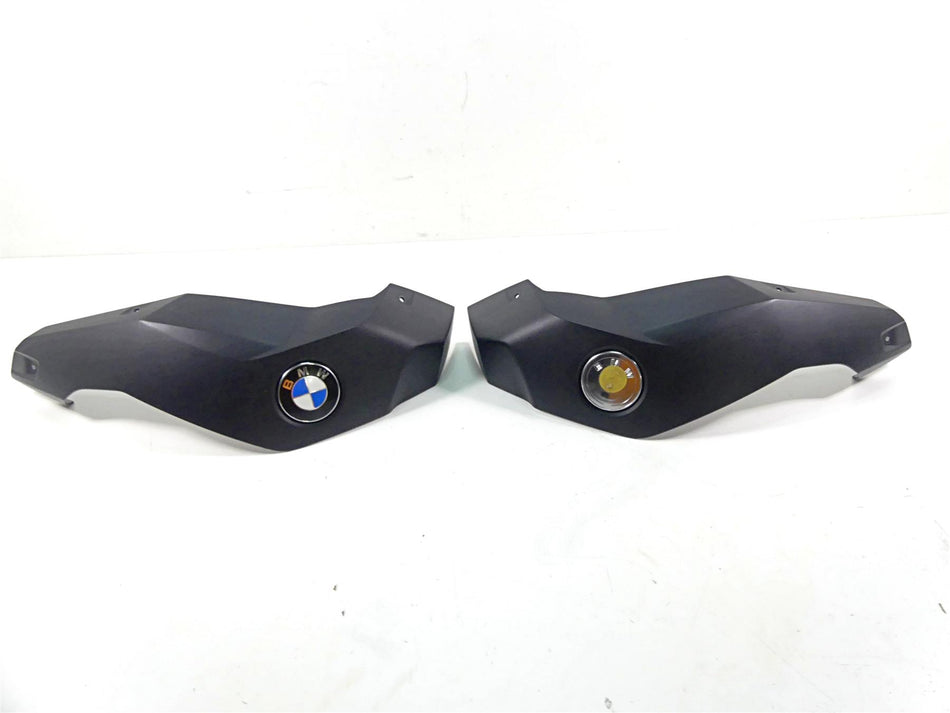 2009 BMW R1200GS K255 Adv Tank Left & Right Side Cover & Emblem Set 46637702715 {{ shop.shopifyCountryName }} - Mototech271