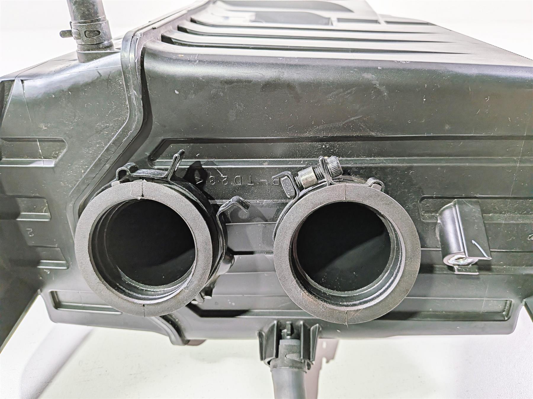 2025 Yamaha YZF R7 Air Box Cleaner Breather Filter 1WS-14401-00-00 {{ shop.shopifyCountryName }} - Mototech271