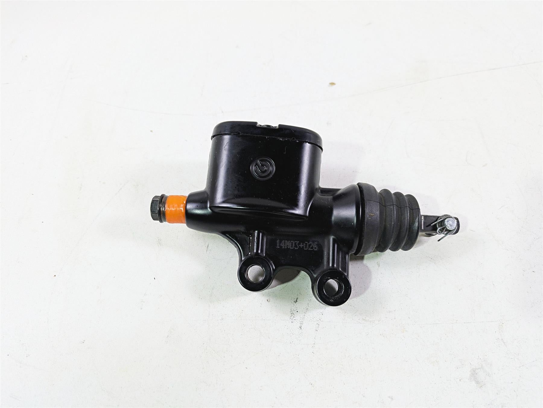 2015 Harley Touring FLHTKL Electra Glide Rear Brake Master Cylinder 41700028A {{ shop.shopifyCountryName }} - Mototech271