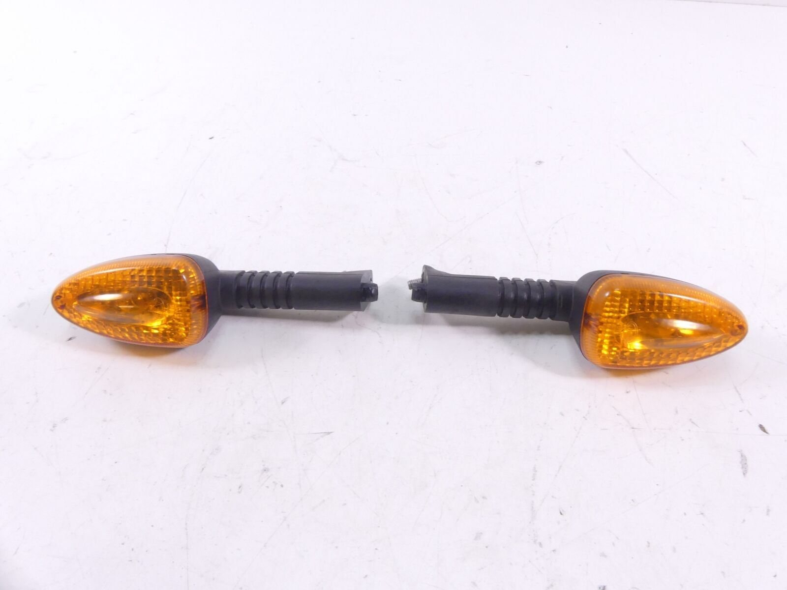 2005 BMW R1200GS K25 Front Blinker Turn Signal Indicator Set 63137667771 {{ shop.shopifyCountryName }} - Mototech271