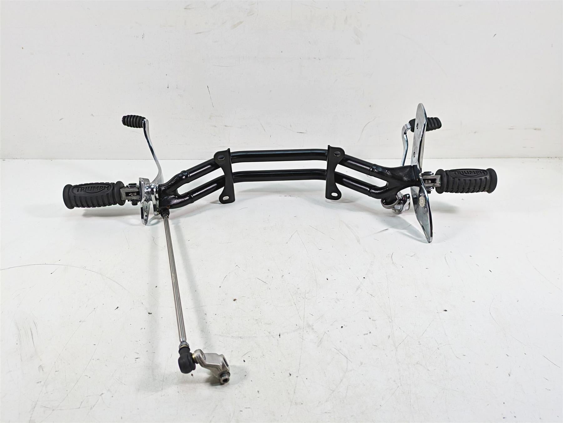 2011 Triumph America Front Footpeg Control Lever Set - Read T2082001 T2080733 {{ shop.shopifyCountryName }} - Mototech271
