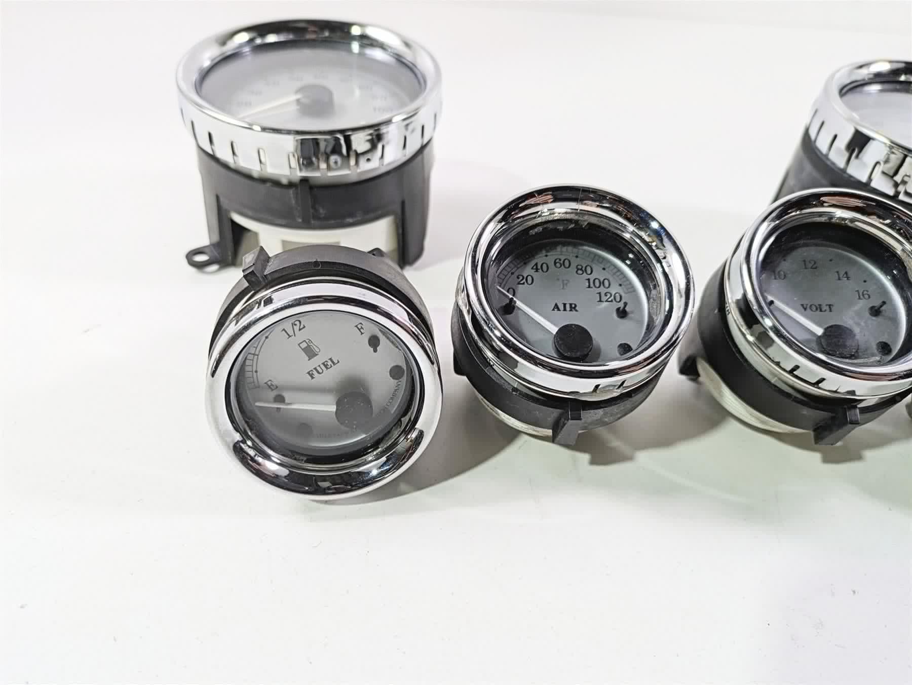 2009 Harley Touring FLHX Street Glide Speedometer Tach Gauges Set - 41k 67261-08 {{ shop.shopifyCountryName }} - Mototech271