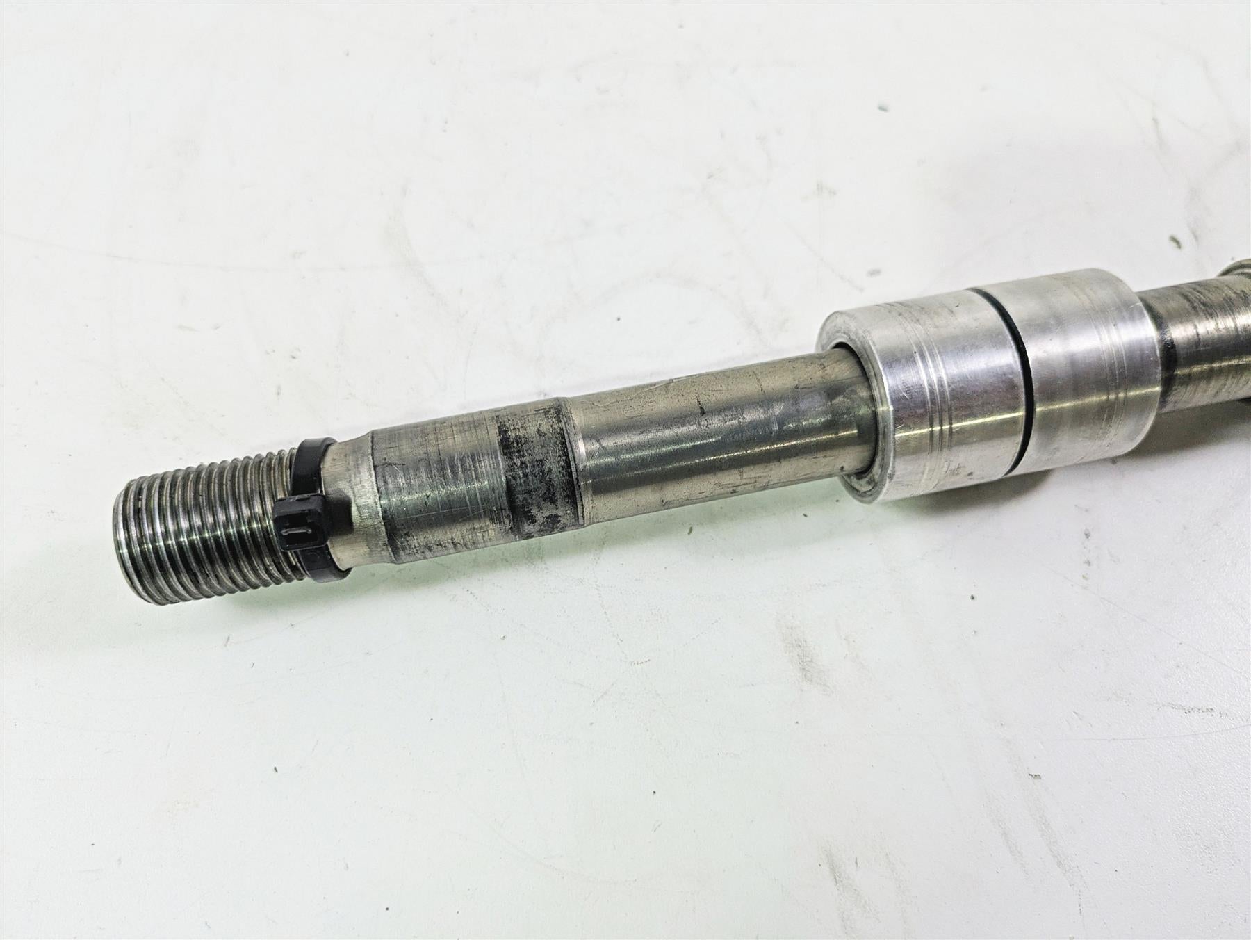 2020 Harley Softail FXST Standard Front Wheel Spindle Axle 43000081 {{ shop.shopifyCountryName }} - Mototech271