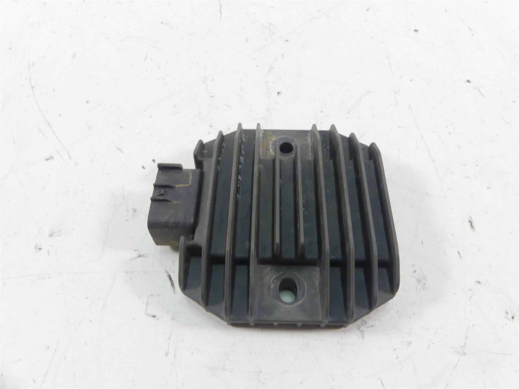 2020 Yamaha YFM 700 Raptor Rectifier Voltage Regulator 5BN-81960-00-00 SH650D-11 {{ shop.shopifyCountryName }} - Mototech271