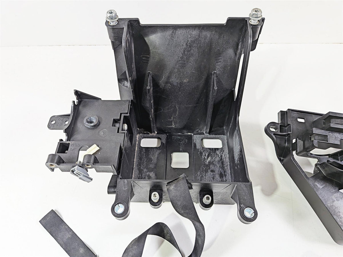2018 Harley Touring FLHTCU Electra Glide Battery Electrical Holder Set 66000010A-Mototech271