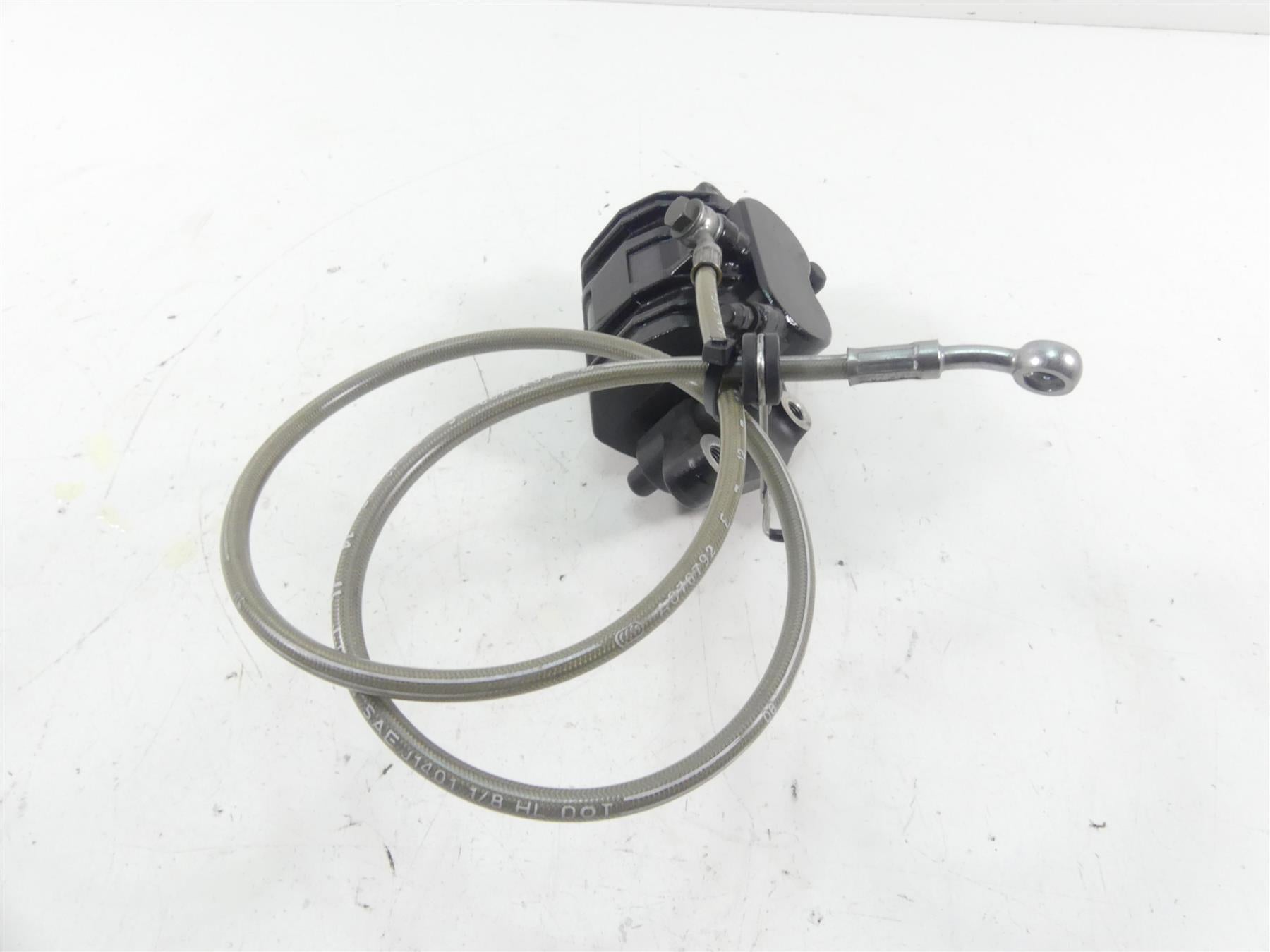 2016 Indian Scout Sixty Front Brake Caliper + Line - Non Abs 1911934 {{ shop.shopifyCountryName }} - Mototech271