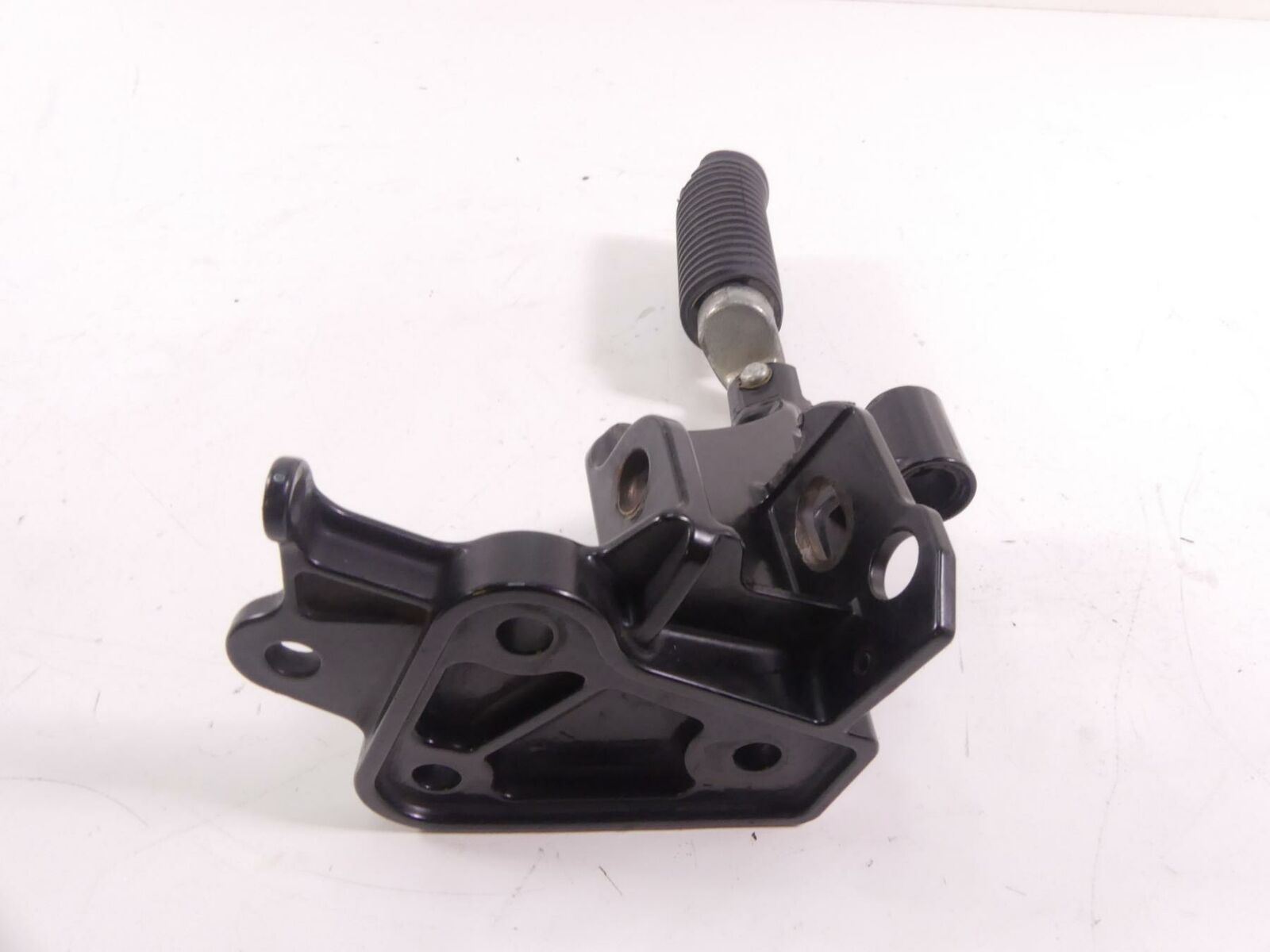 2009 Harley FXCW Softail Rocker Left Front Footpeg Foot Peg Shifter Set 33683-07 {{ shop.shopifyCountryName }} - Mototech271