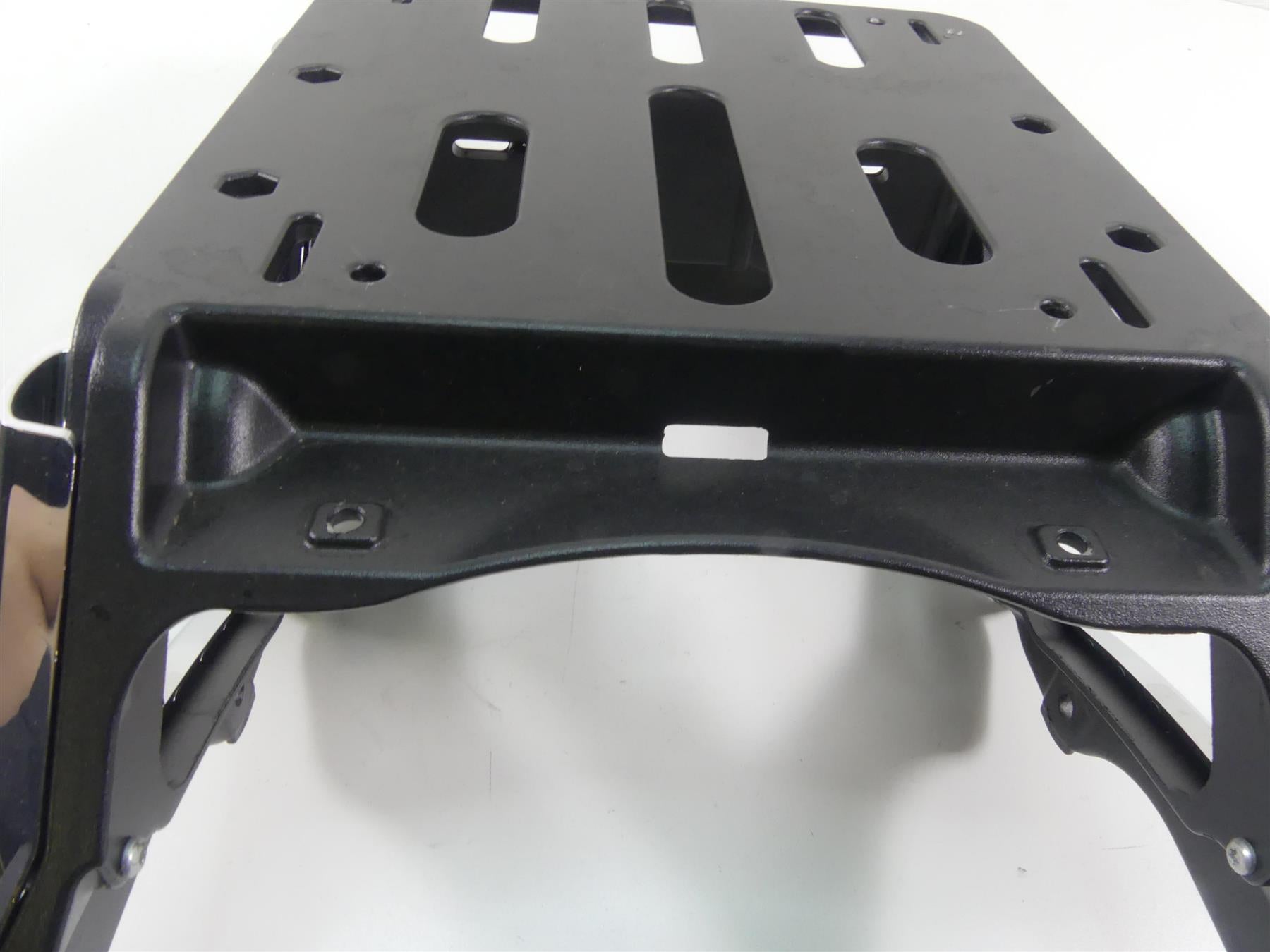 2016 Harley Touring FLHTP Electra Glide Rear Trunk Mount Carrier 53000125 {{ shop.shopifyCountryName }} - Mototech271