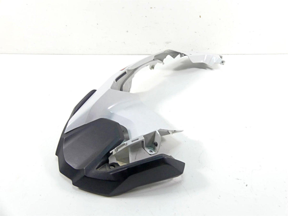 2016 BMW R1200GS Adv K51 Front Right Upper Fender Center Fairing 46618536934 {{ shop.shopifyCountryName }} - Mototech271