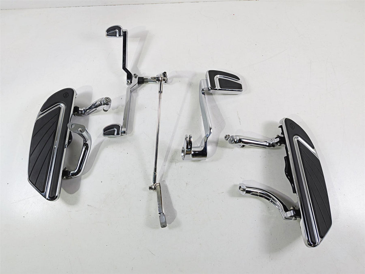 2015 Harley Touring FLTRUSE CVO Road Glide Airflow Chrome Floor Boards 50500436-Mototech271