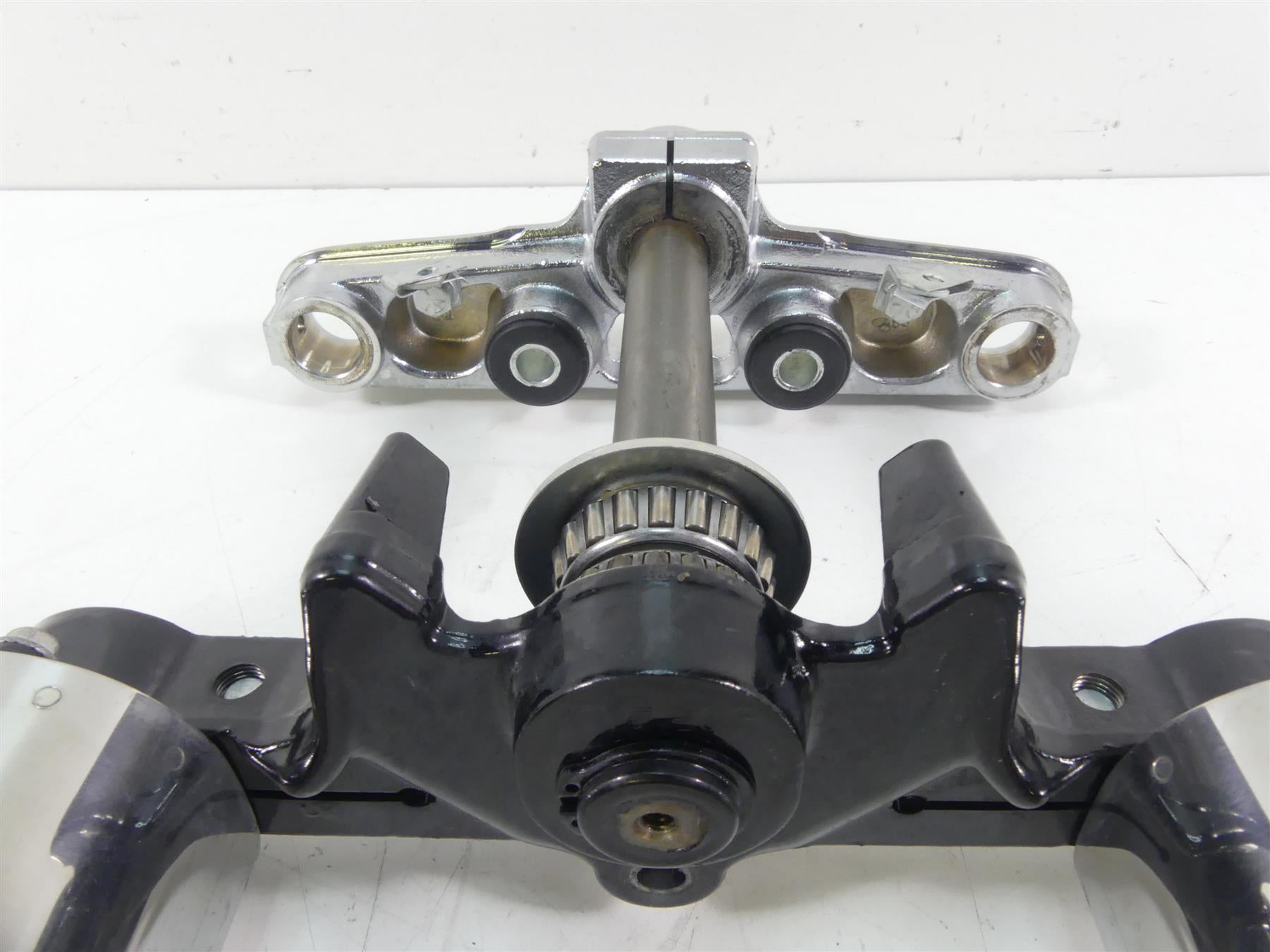2017 Harley FLS Softail Slim Upper & Lower Triple Tree Set 45456-86B 45605-00A {{ shop.shopifyCountryName }} - Mototech271