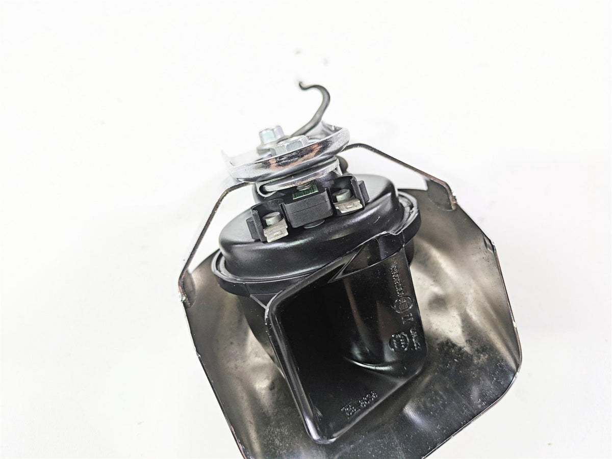 2014 Harley FXDF Dyna Fat Bob Horn & Chrome Cover 61300478A {{ shop.shopifyCountryName }} - Mototech271