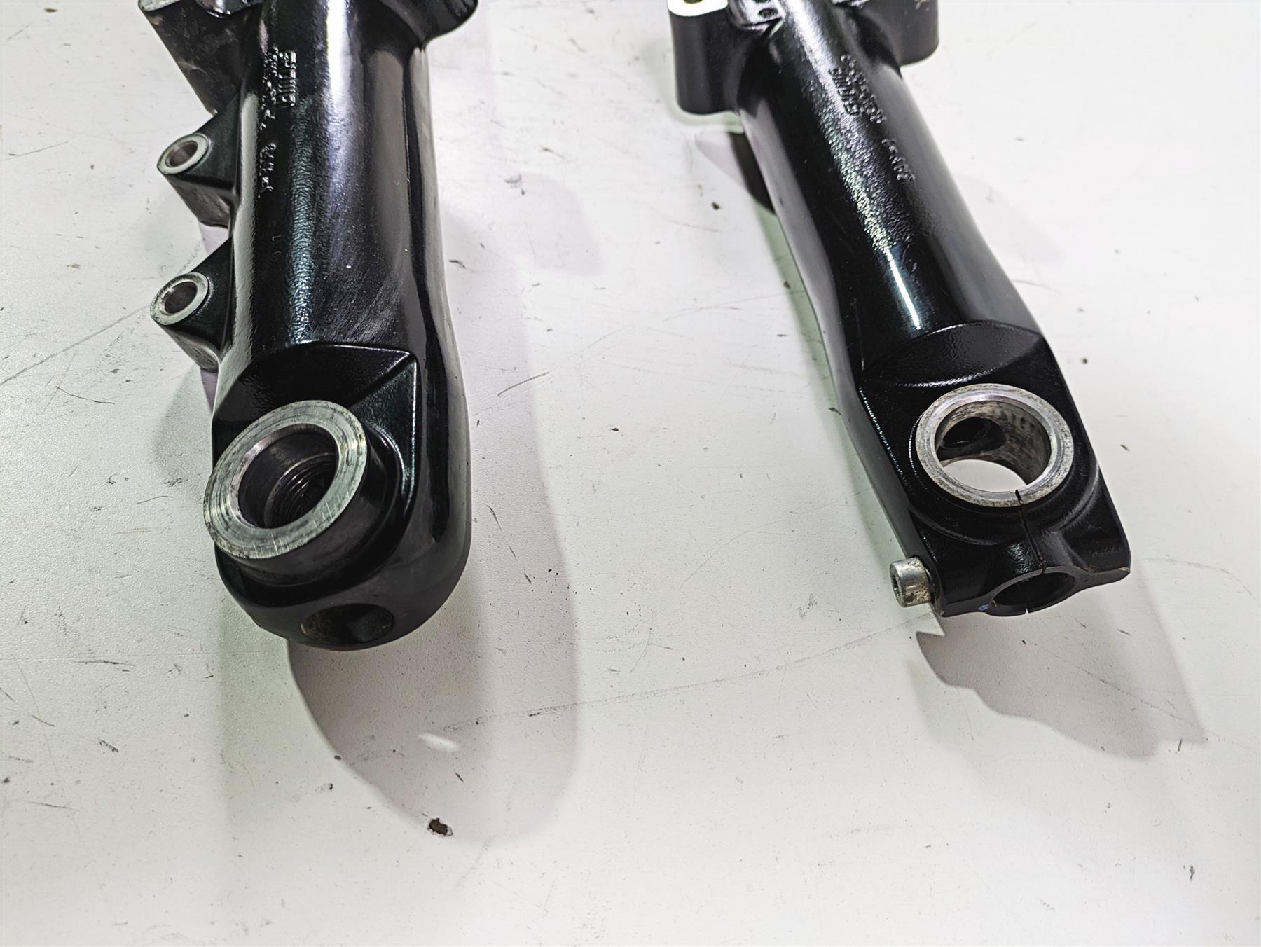 2021 Harley Softail FLSL Slim Straight Front Fork Legs 49Mm 45400190 45400189 {{ shop.shopifyCountryName }} - Mototech271