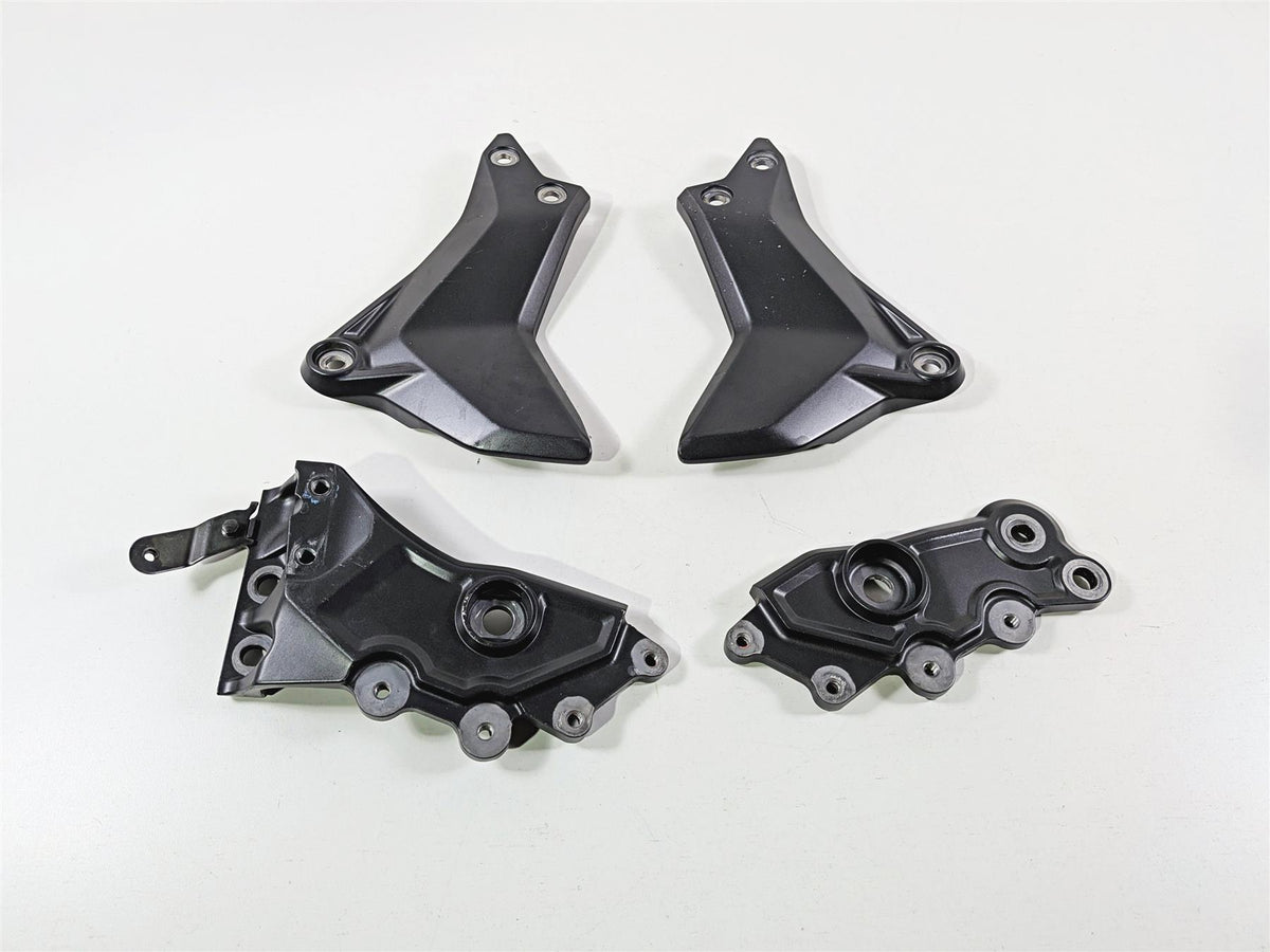 2025 Yamaha YZF R7 Side Frame Foot Peg Mount Cover Set BEB-274A4-00 BEB-274A3-00 {{ shop.shopifyCountryName }} - Mototech271