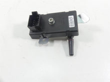 Load image into Gallery viewer, 2009 Harley FLHTCU SE4 CVO E-Glide Power Lock Receiver Module 76524-08
