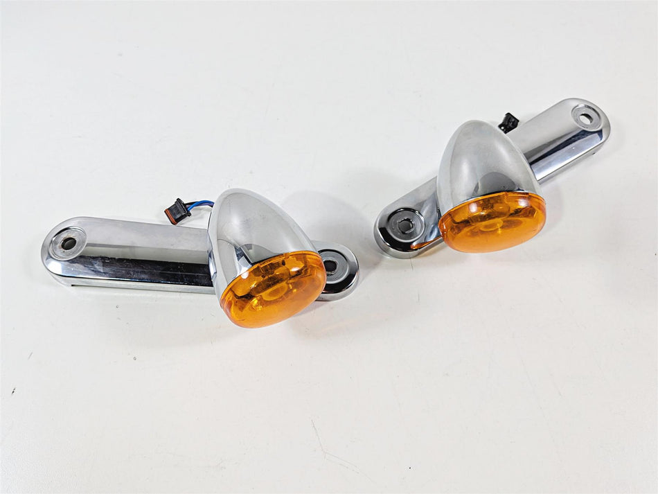 2017 Harley Touring FLHXS Street Glide Chrome Front Blinker & Mounts 68000036 68000037 {{ shop.shopifyCountryName }} - Mototech271