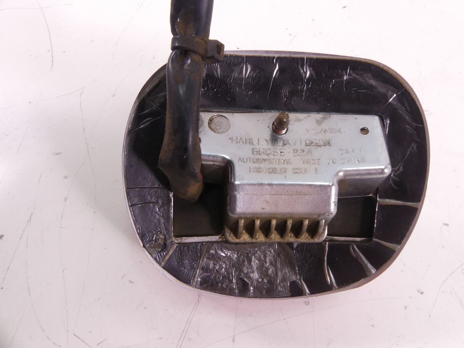 2013 Harley Touring FLTRU Road Glide Taillight Back Light Lamp Wiring 68066-99A {{ shop.shopifyCountryName }} - Mototech271