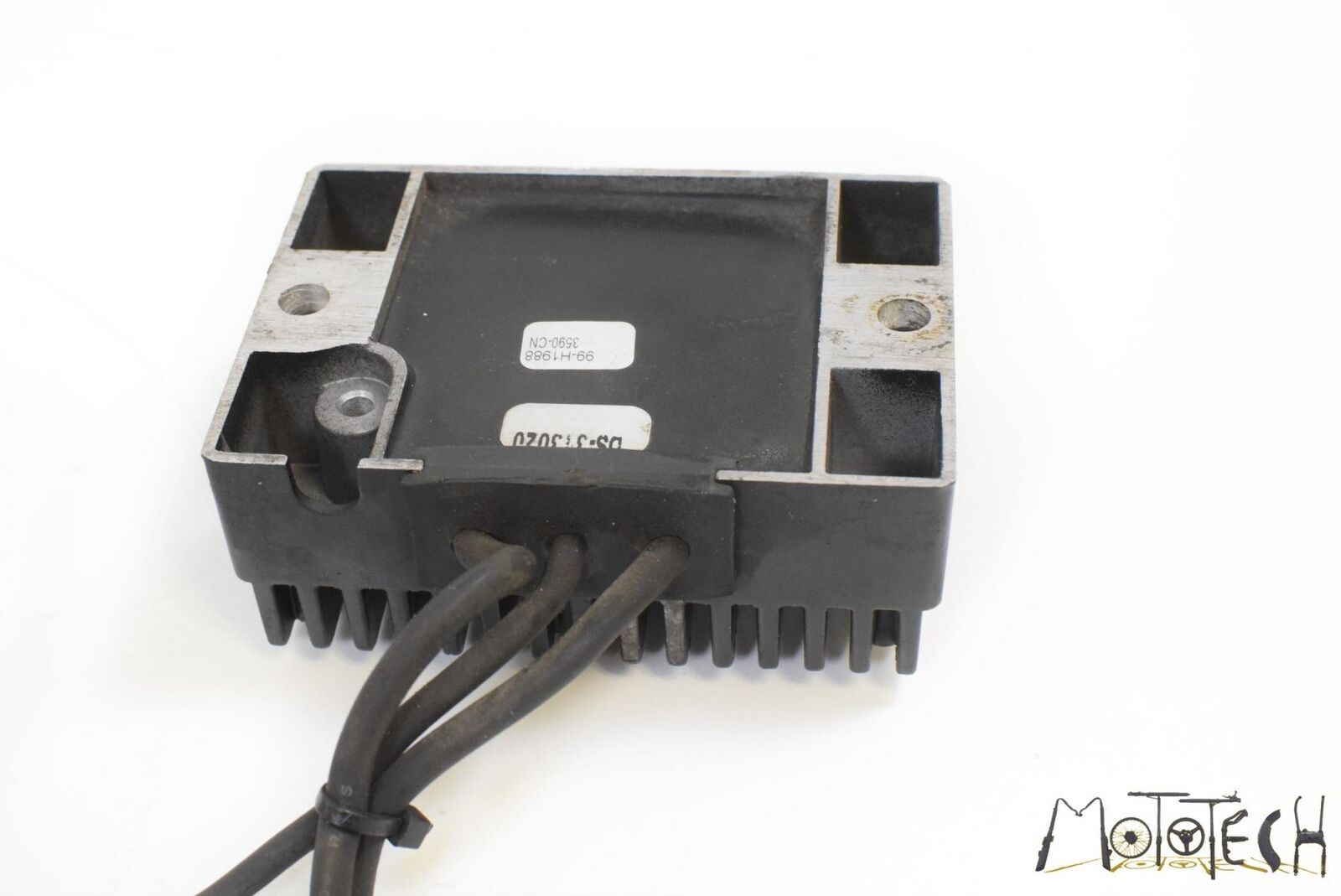 1991 Harley Touring FLHTC Electra Glide Rectifier Voltage Regulator 74529-79A {{ shop.shopifyCountryName }} - Mototech271