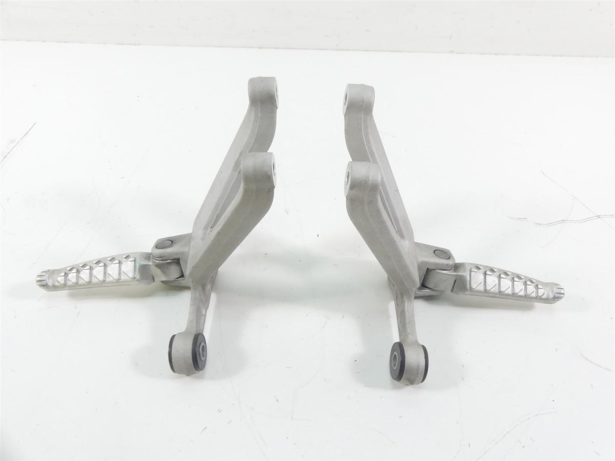 2004 Aprilia RSV 2 1000R Mille Rear Passenger Footpeg Set AP8134786 AP8134830 {{ shop.shopifyCountryName }} - Mototech271