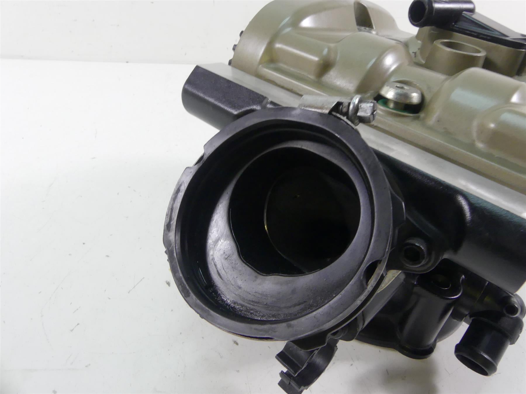 2015 Ducati Monster 1200 S Rear Vertical Cylinderhead Cylinder Head 30123662AC {{ shop.shopifyCountryName }} - Mototech271