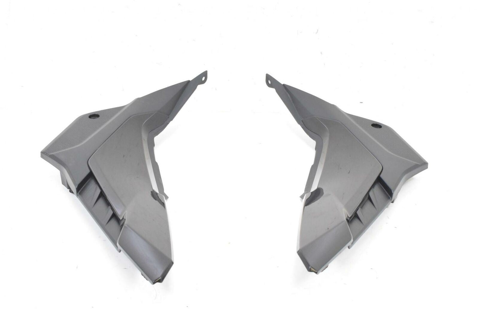 2017 Honda CBR500 R CBR500R Side Cover Fairing Cowl 83511-MJW-J00 83611-MJW-J00 {{ shop.shopifyCountryName }} - Mototech271