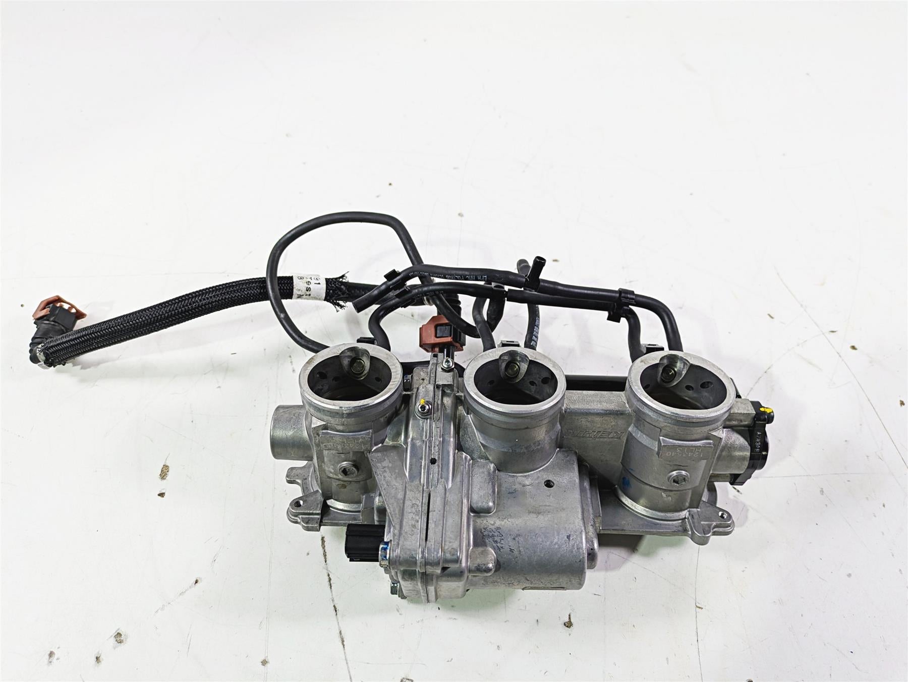 2019 Triumph Speed Triple RS 1050 Keihin Throttle Body Bodies T1243540 {{ shop.shopifyCountryName }} - Mototech271