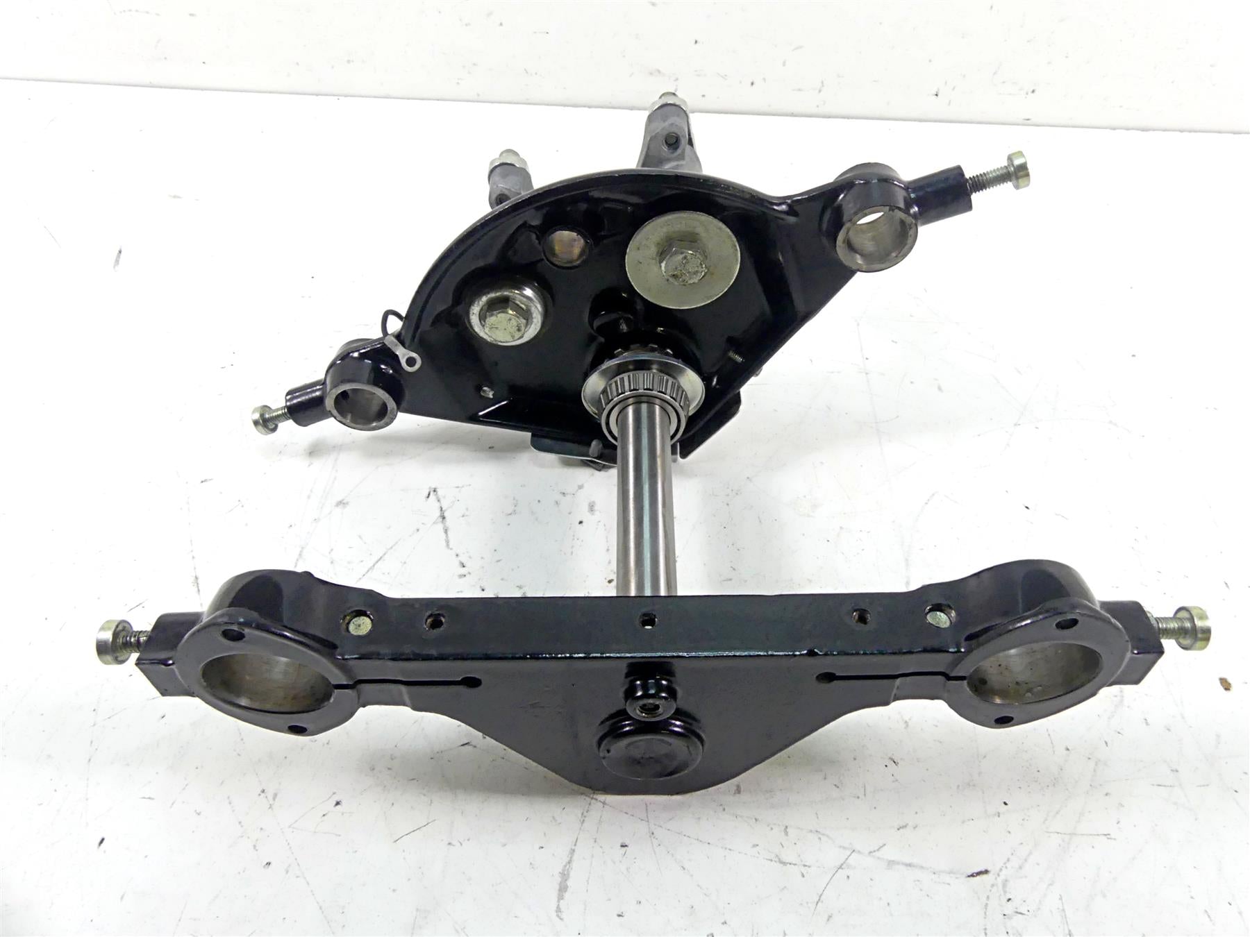2002 Harley Touring FLHTC Electra Glide 41mm Upper Lower Triple Tree 45446-87A {{ shop.shopifyCountryName }} - Mototech271
