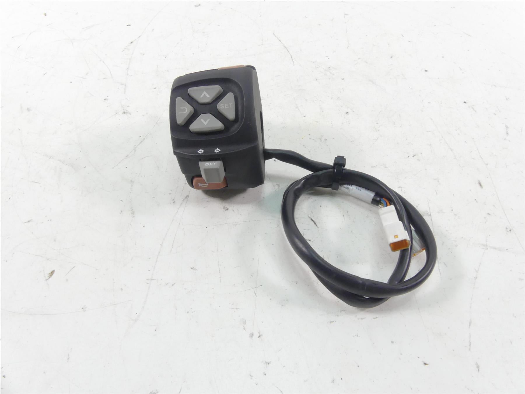 2015 KTM 1290R Super Duke Left Hand Turn Signal Light Control Switch 60311070100 {{ shop.shopifyCountryName }} - Mototech271