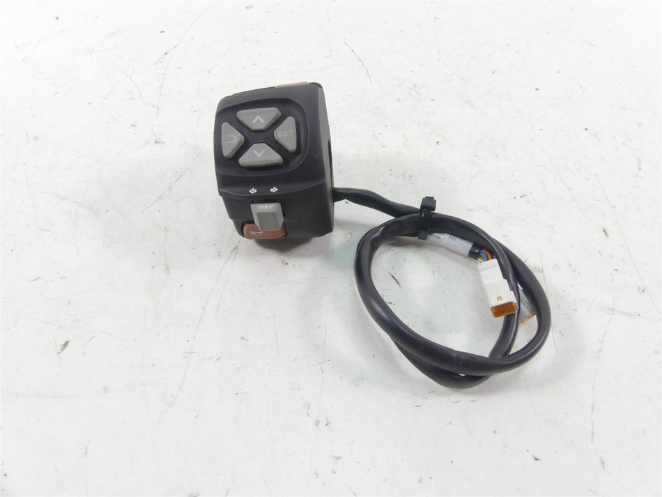 2015 KTM 1290R Super Duke Left Hand Turn Signal Light Control Switch 60311070100 {{ shop.shopifyCountryName }} - Mototech271