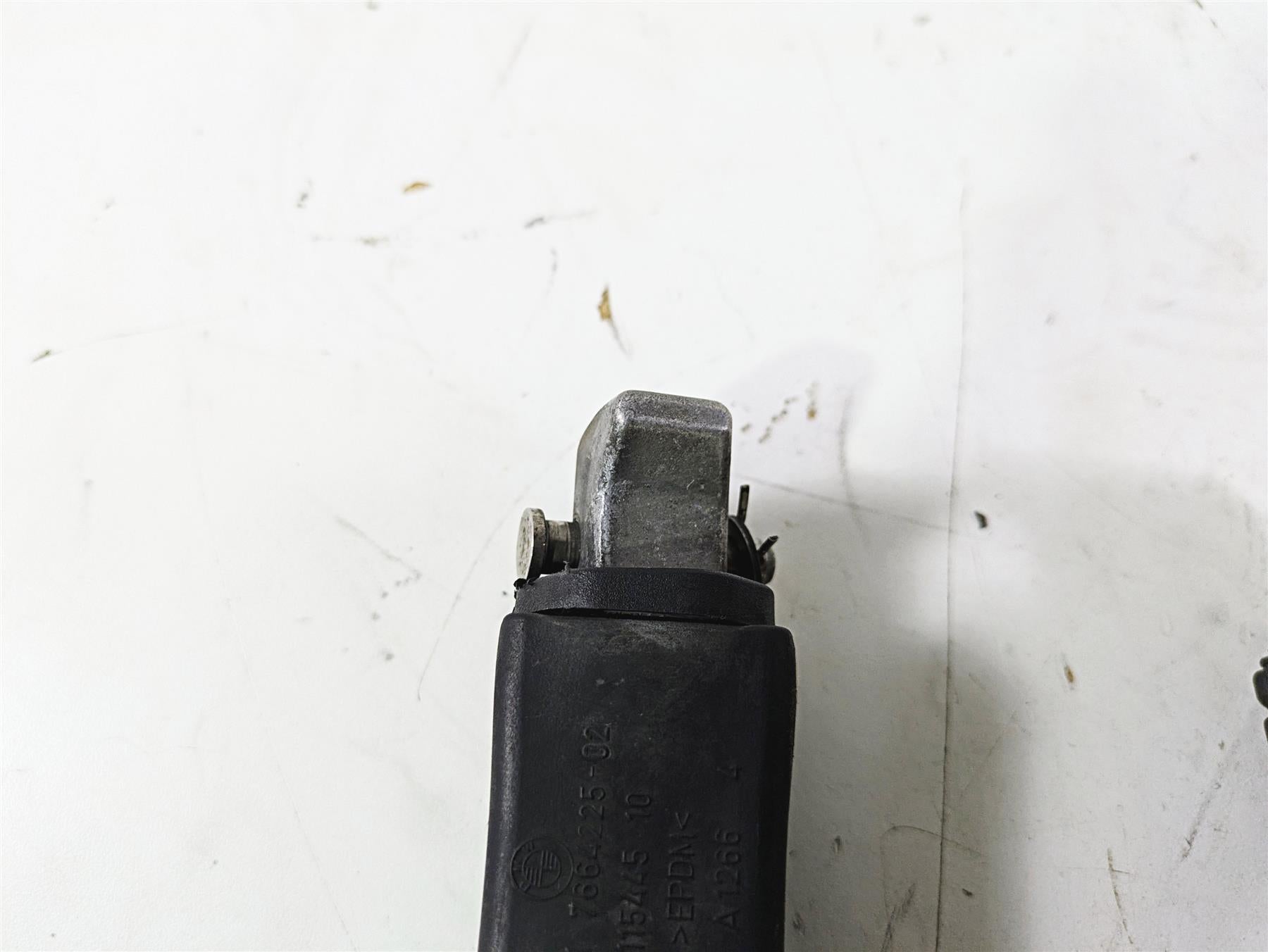 2017 BMW F800GS Adv K75 Passenger Footpeg Foot Peg Set 46717664225 {{ shop.shopifyCountryName }} - Mototech271