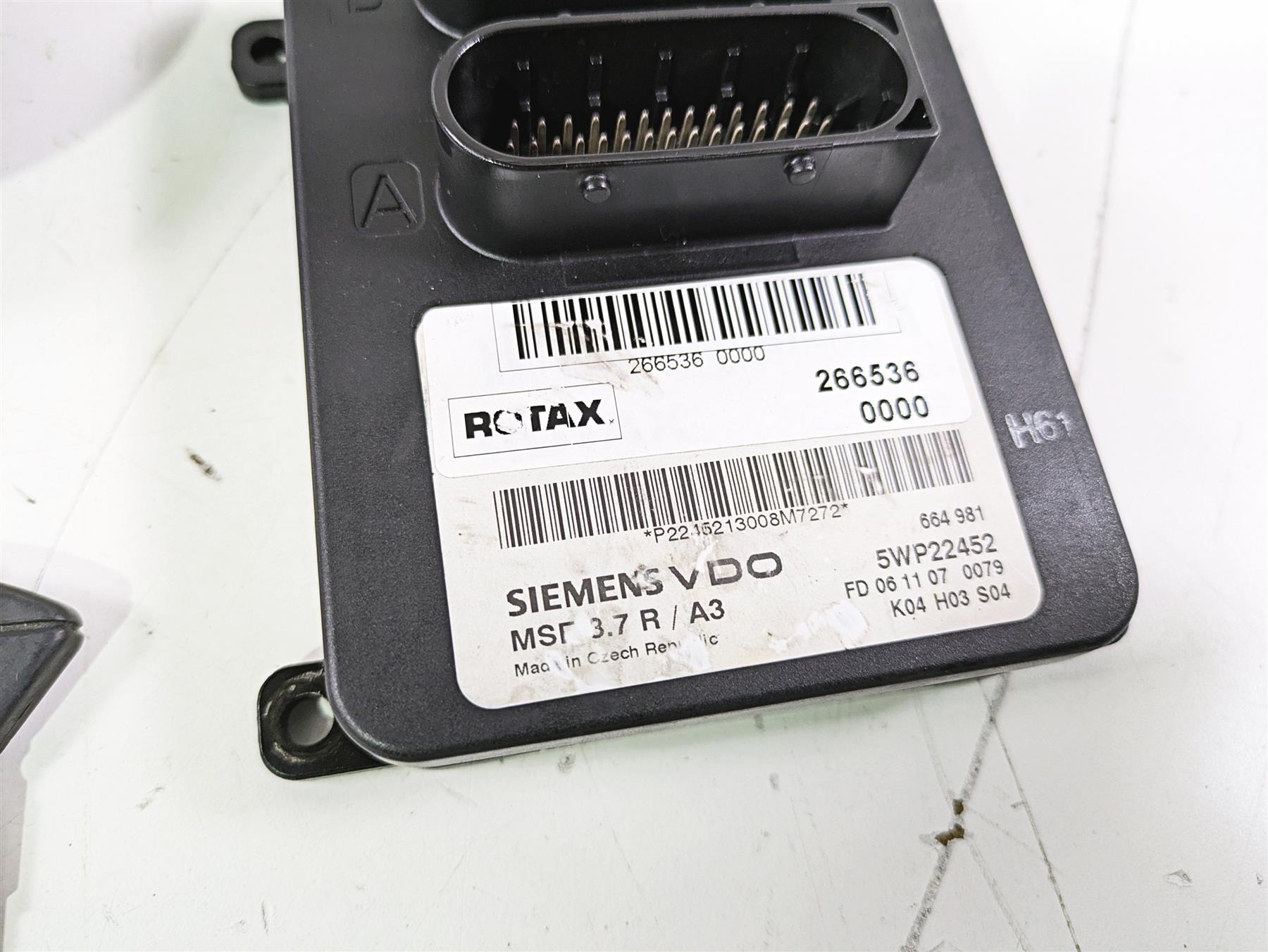 2008 Aprilia RSVR 1000 Factory Gauge Cdi Immobilizer Key Set AP8127689 AP0266536 {{ shop.shopifyCountryName }} - Mototech271