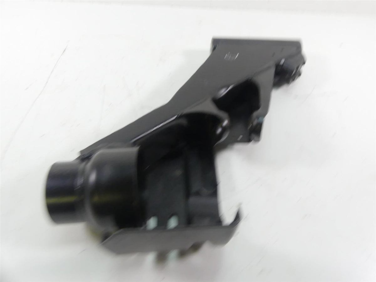 2020 Can-Am Commander 1000R XT Rear Left Suspension Trailing Arm 703500964 {{ shop.shopifyCountryName }} - Mototech271