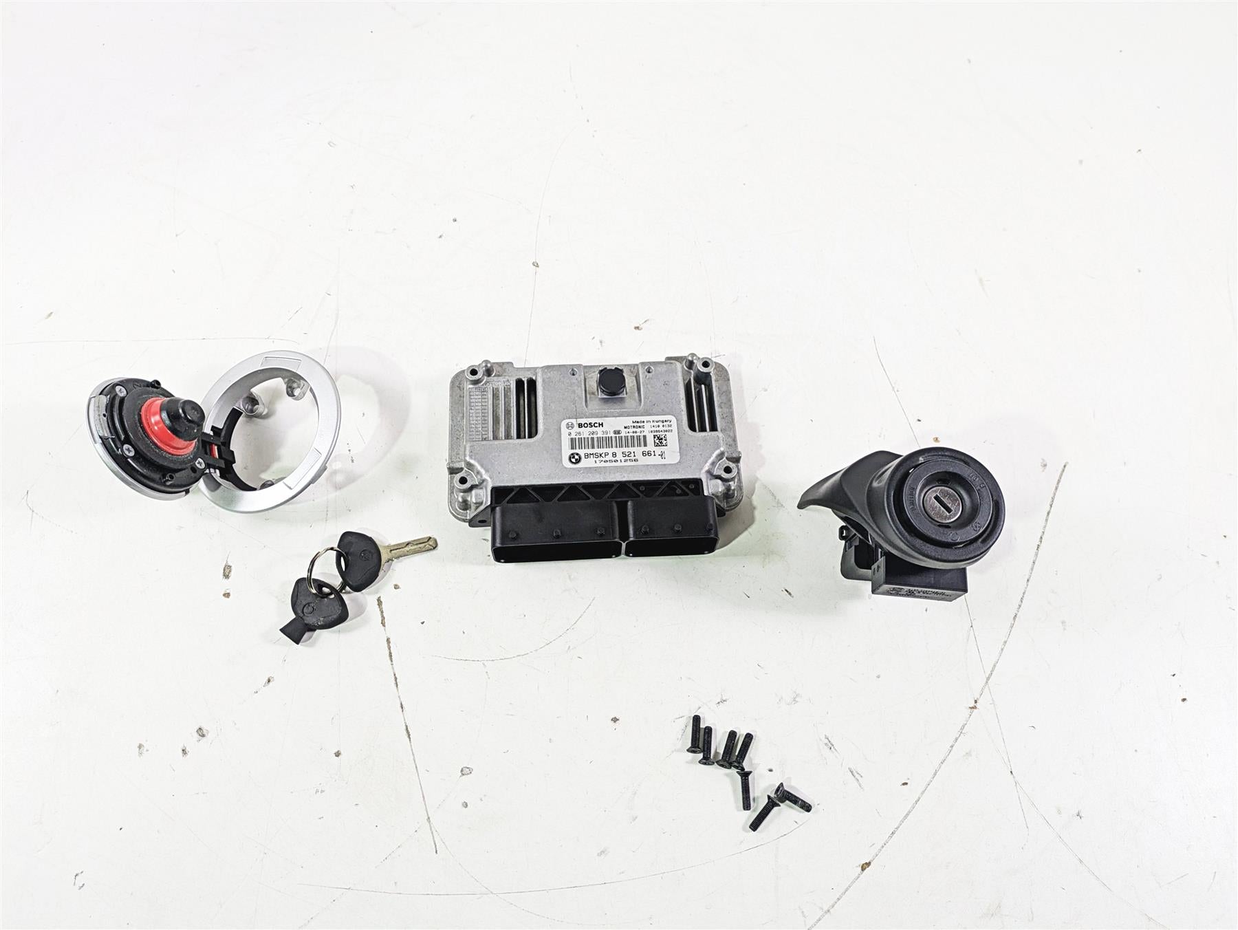 2015 BMW R nineT K21 Cdi Ecu Ecm Ignition Switch Key Set 13618521661 51257700072 {{ shop.shopifyCountryName }} - Mototech271