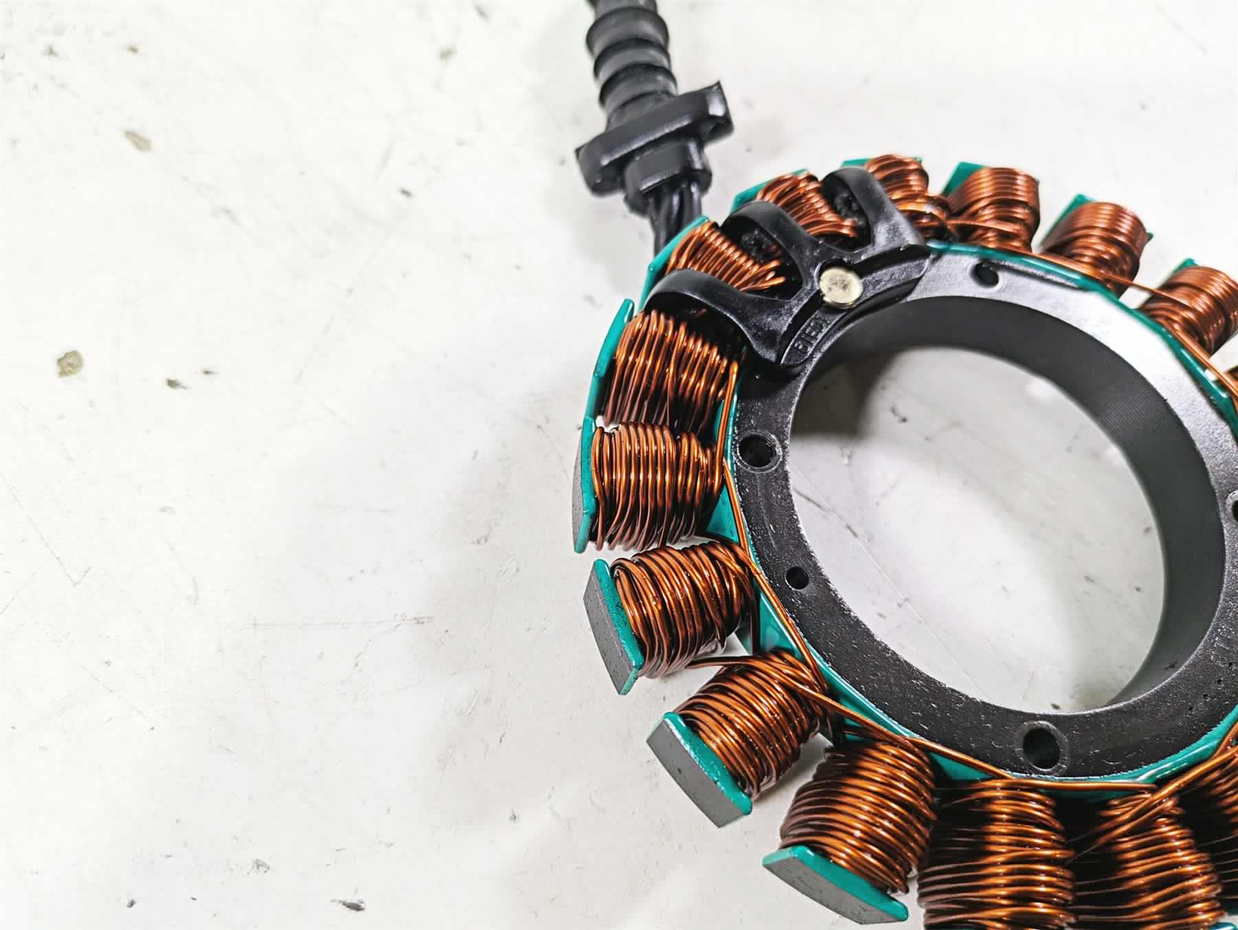 2005 Harley Softail FLSTFSE CVO Fat Boy Stator Alternator Generator 30017-01B {{ shop.shopifyCountryName }} - Mototech271