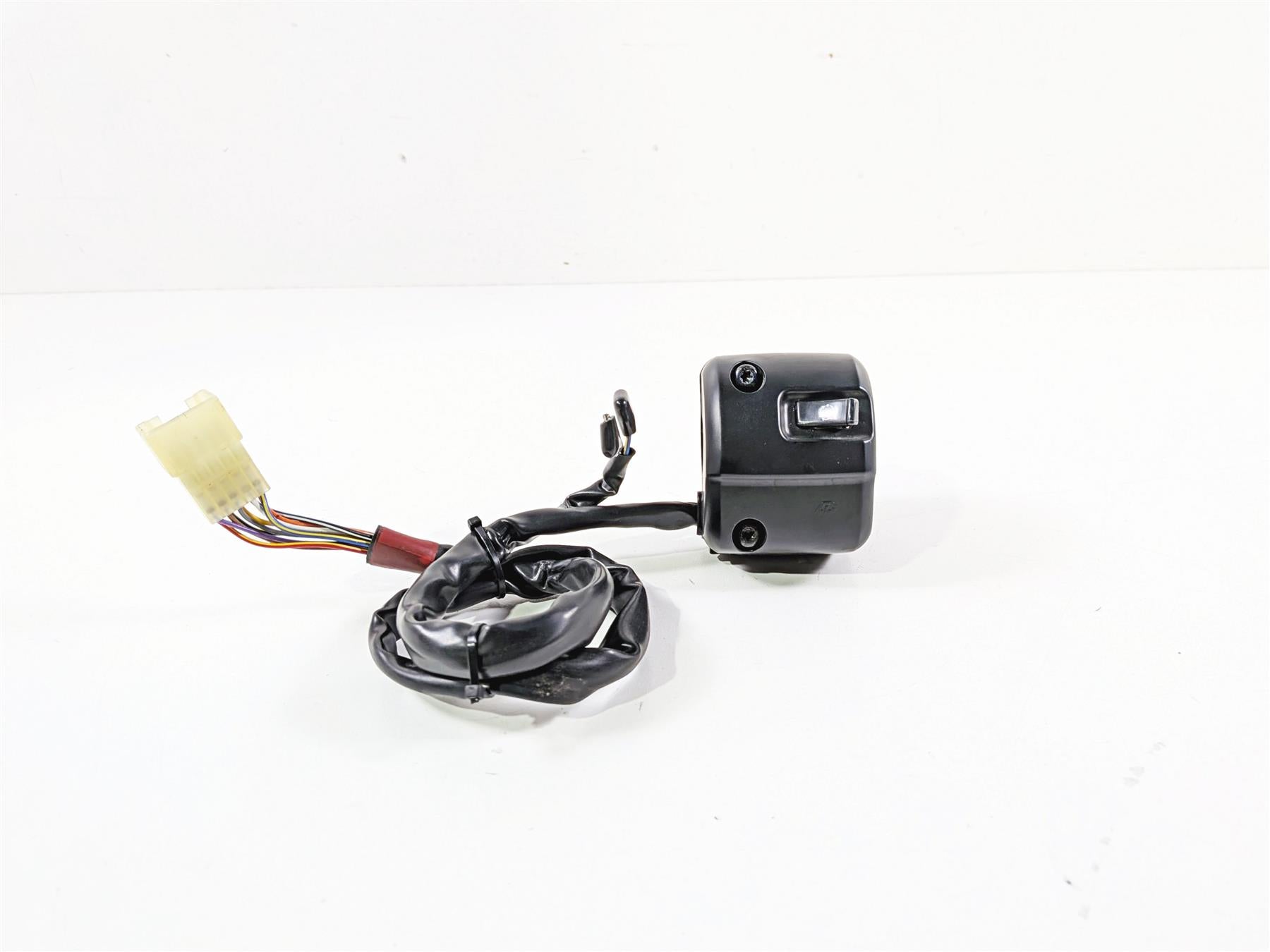 2021 Indian Scout 1200 Left Hand Control Switch Light Blinker Horn 4014449 {{ shop.shopifyCountryName }} - Mototech271