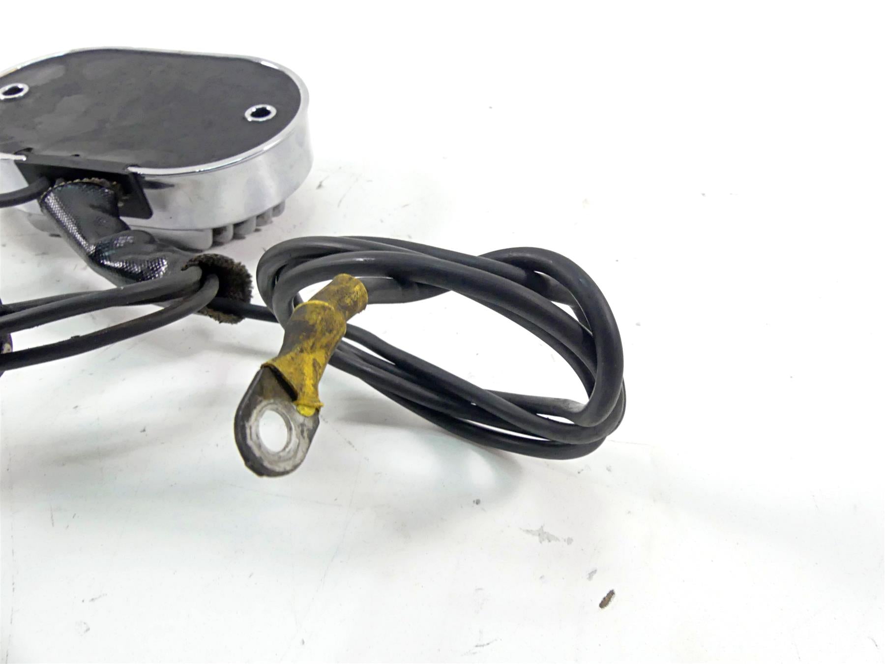 2002 Harley FLSTCI Softail Heritage Chrome Rectifier Voltage Regulator 74540-01 {{ shop.shopifyCountryName }} - Mototech271
