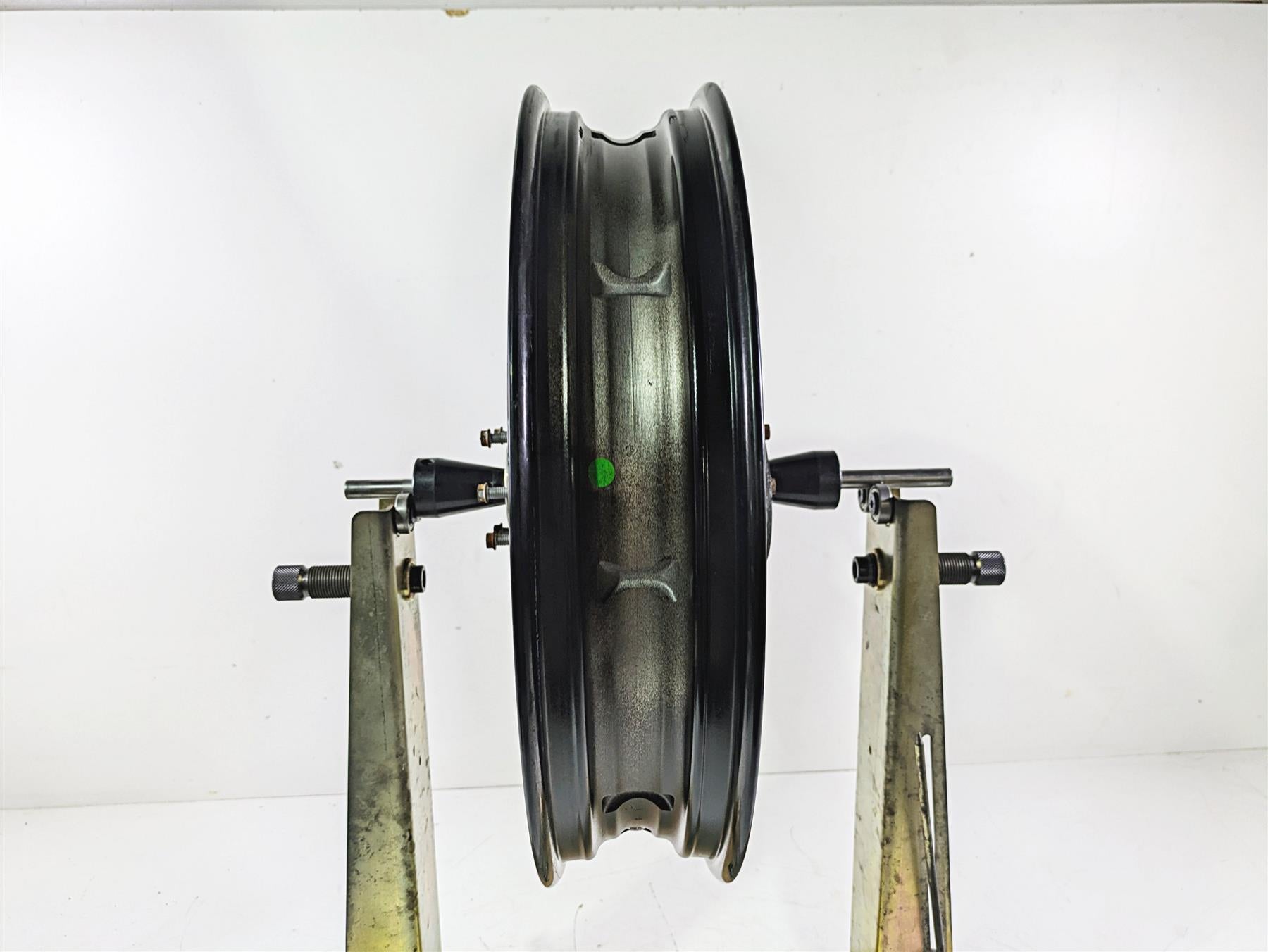 2018 Indian Chieftain Limited Straight Front Wheel Rim 19x3.5 1523059 {{ shop.shopifyCountryName }} - Mototech271