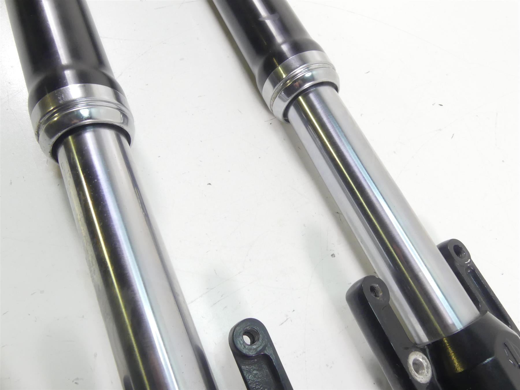 2009 Harley XR1200 Sportster Straight Showa Front Fork Leg Set 46886-08 46887-08 {{ shop.shopifyCountryName }} - Mototech271