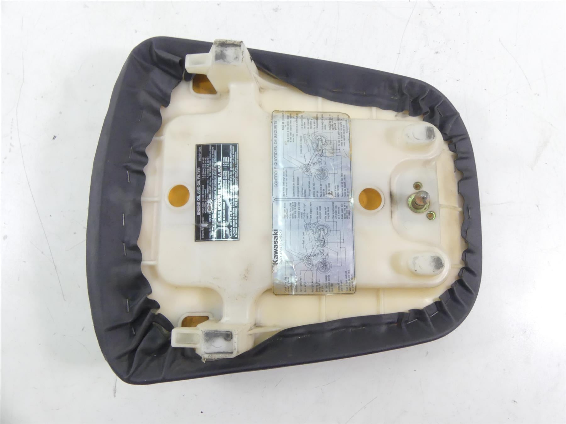 2001 Kawasaki ZX600J2 ZX6R Ninja Rear Passenger Saddle Seat 53001-1866 {{ shop.shopifyCountryName }} - Mototech271