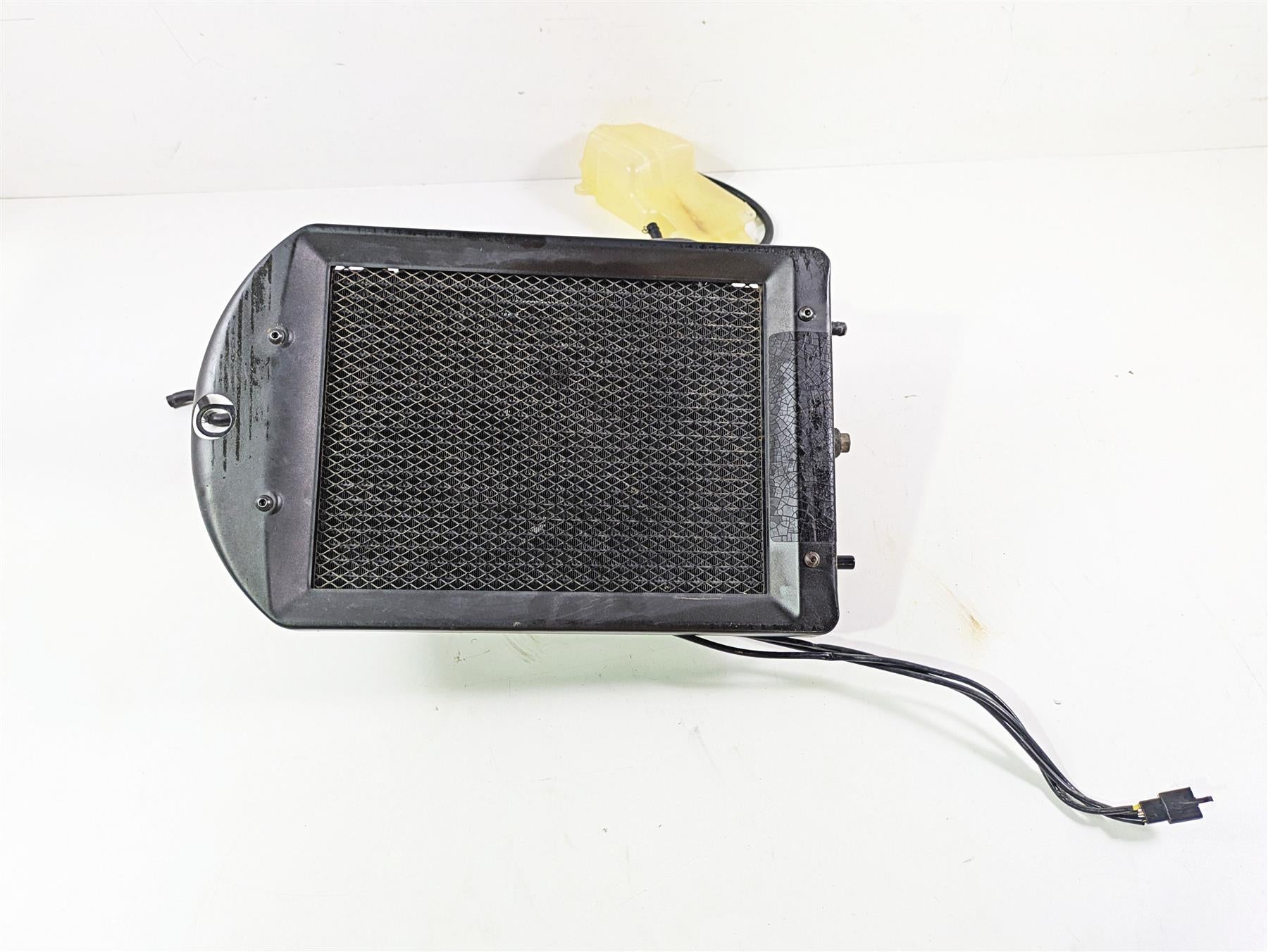 2008 Kawasaki VN1600 Vulcan Nomad Radiator Fan Reservoir Set - Read 39060-0019 {{ shop.shopifyCountryName }} - Mototech271