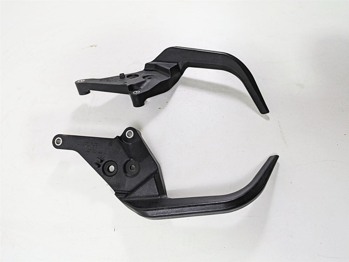 2020 KTM 1290 Super Adventure R Passenger Grab Handle Set 6031200920030 {{ shop.shopifyCountryName }} - Mototech271