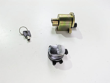 2016 Harley Touring FLHR Road King Ignition Switch Key Lock Set 71400010A {{ shop.shopifyCountryName }} - Mototech271