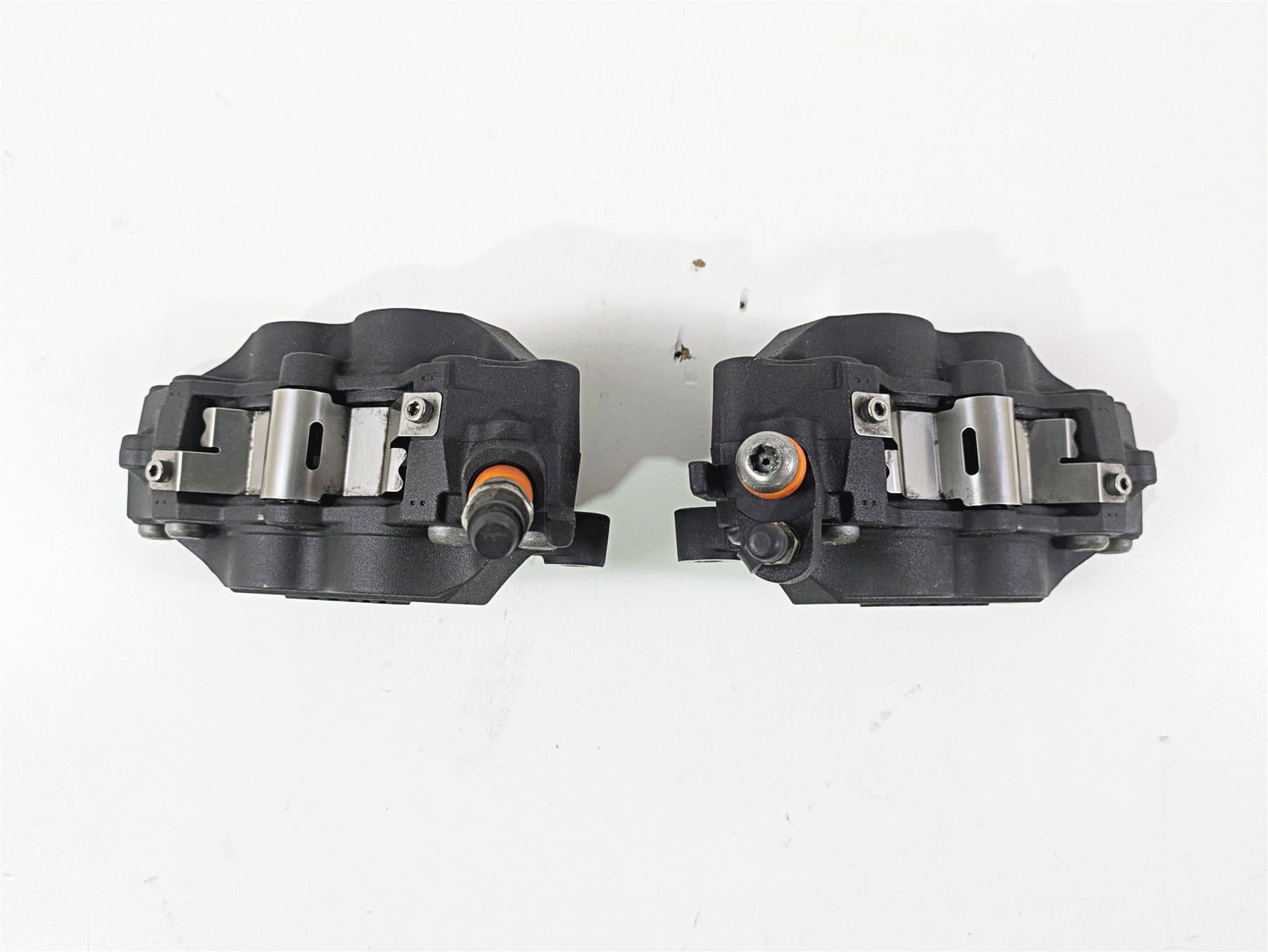 2014 BMW K1600 GTL K48 Tokico Front Brake Caliper Set 34117726766 34117728943 {{ shop.shopifyCountryName }} - Mototech271