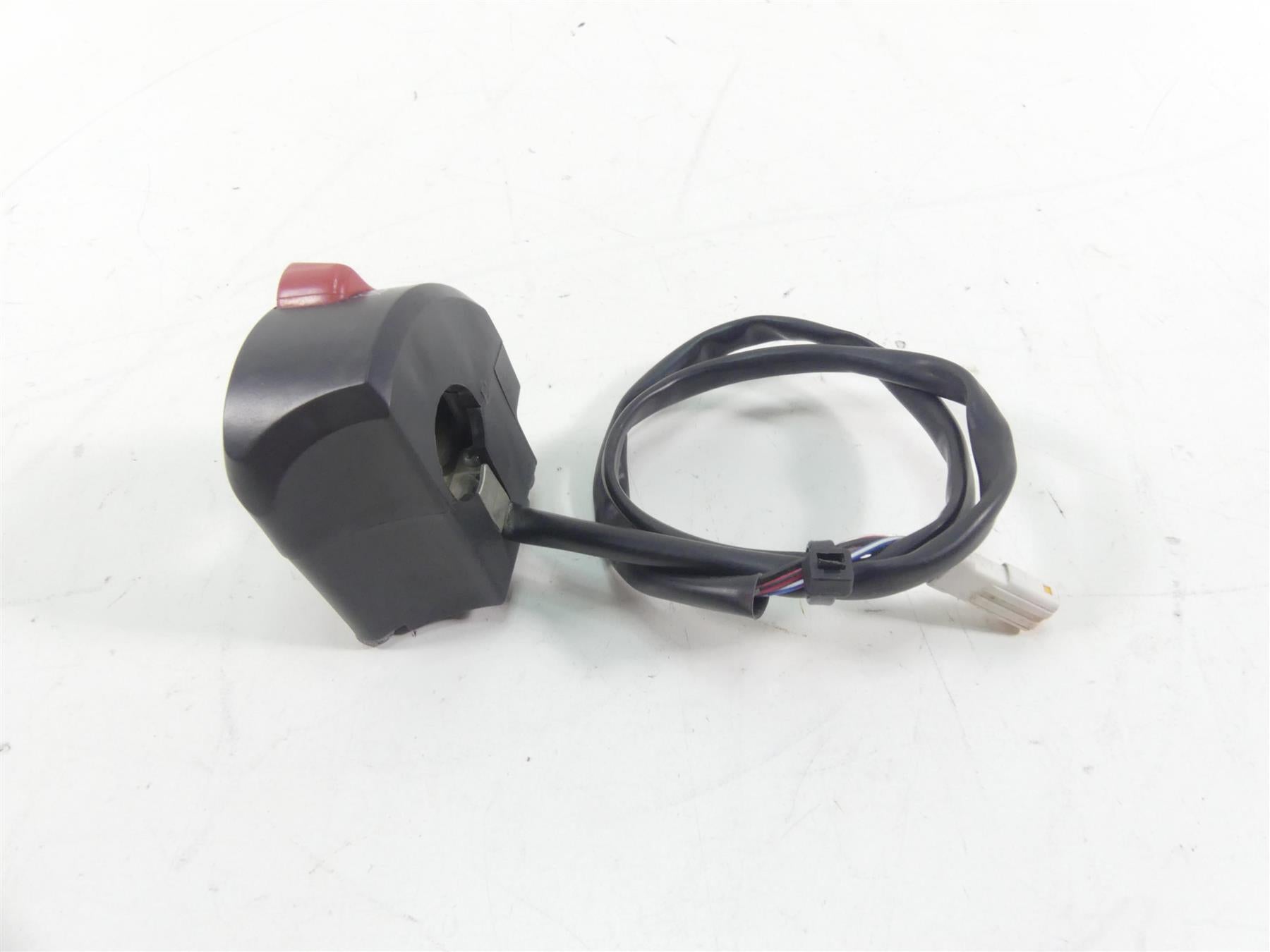 2008 Ducati Hypermotard 1100 Right Hand Start Stop Control Switch 65010071A {{ shop.shopifyCountryName }} - Mototech271