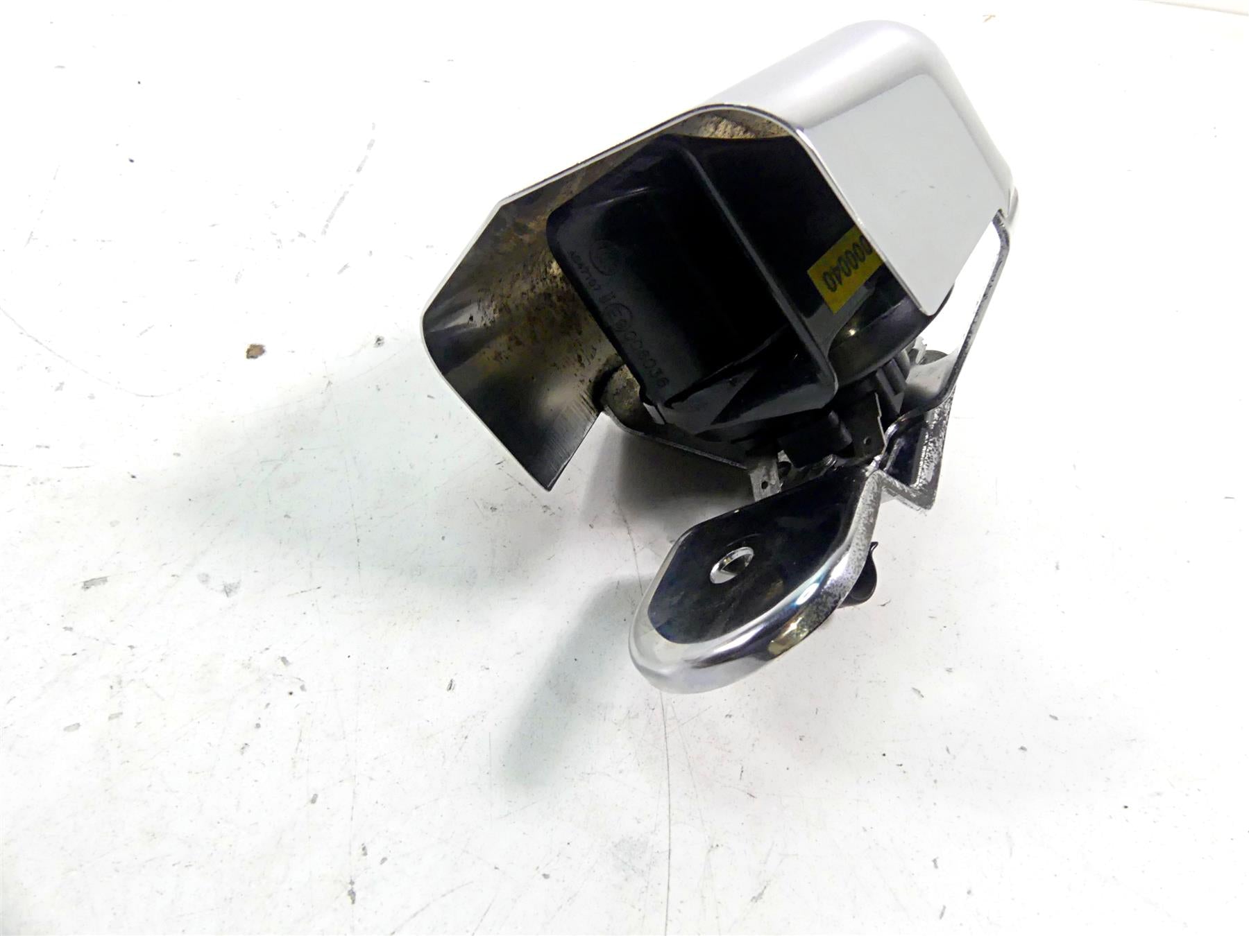 2015 Harley Touring FLHXS Street Glide Horn & Chrome Cover 61300478A {{ shop.shopifyCountryName }} - Mototech271