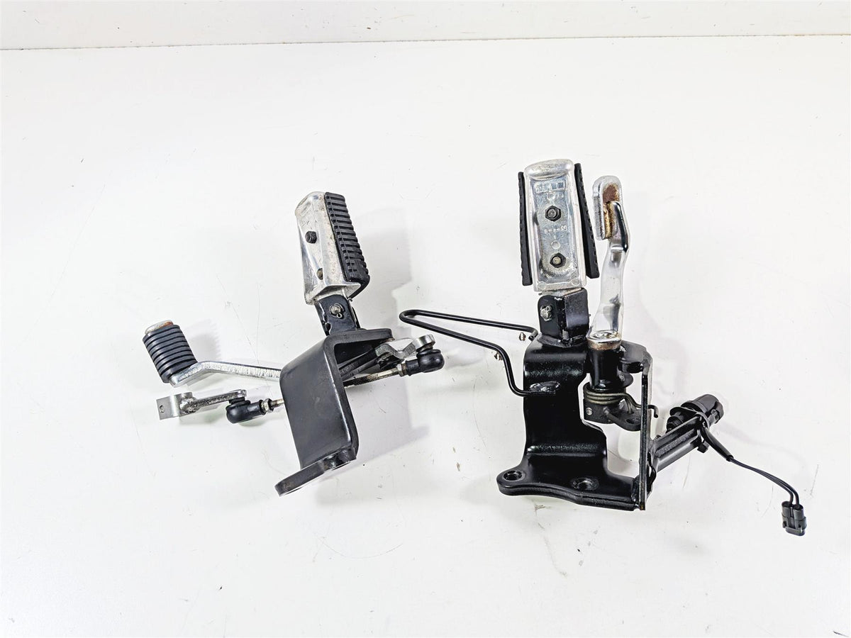 2007 Yamaha XVS1100 V-Star Custom Front Footpegs & Foot Lever Set 5EL-27410-00 {{ shop.shopifyCountryName }} - Mototech271